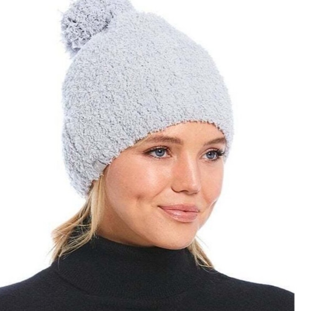 BAREFOOT DREAMS COZY CHIC POM POM BEANIE HAT LIGHT GRAY LIKE NEW